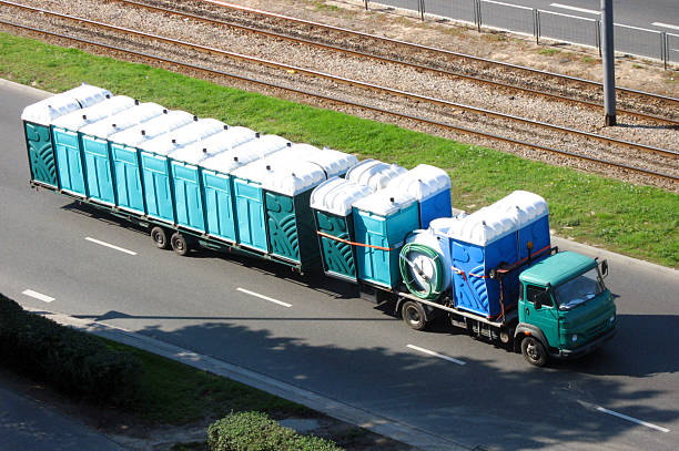 Porta potty delivery and setup in Broadmoor, CA